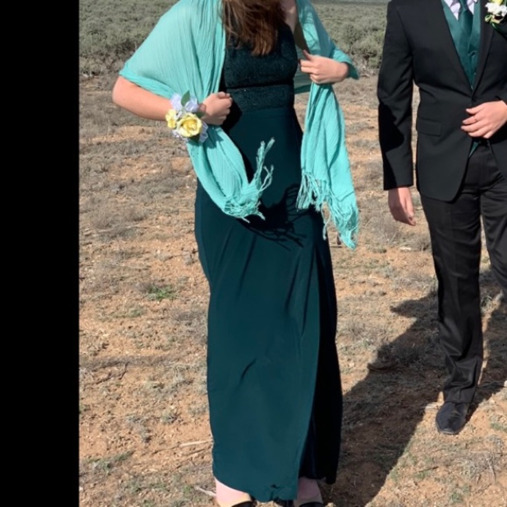 Forest green prom dress. Floor length, size 7